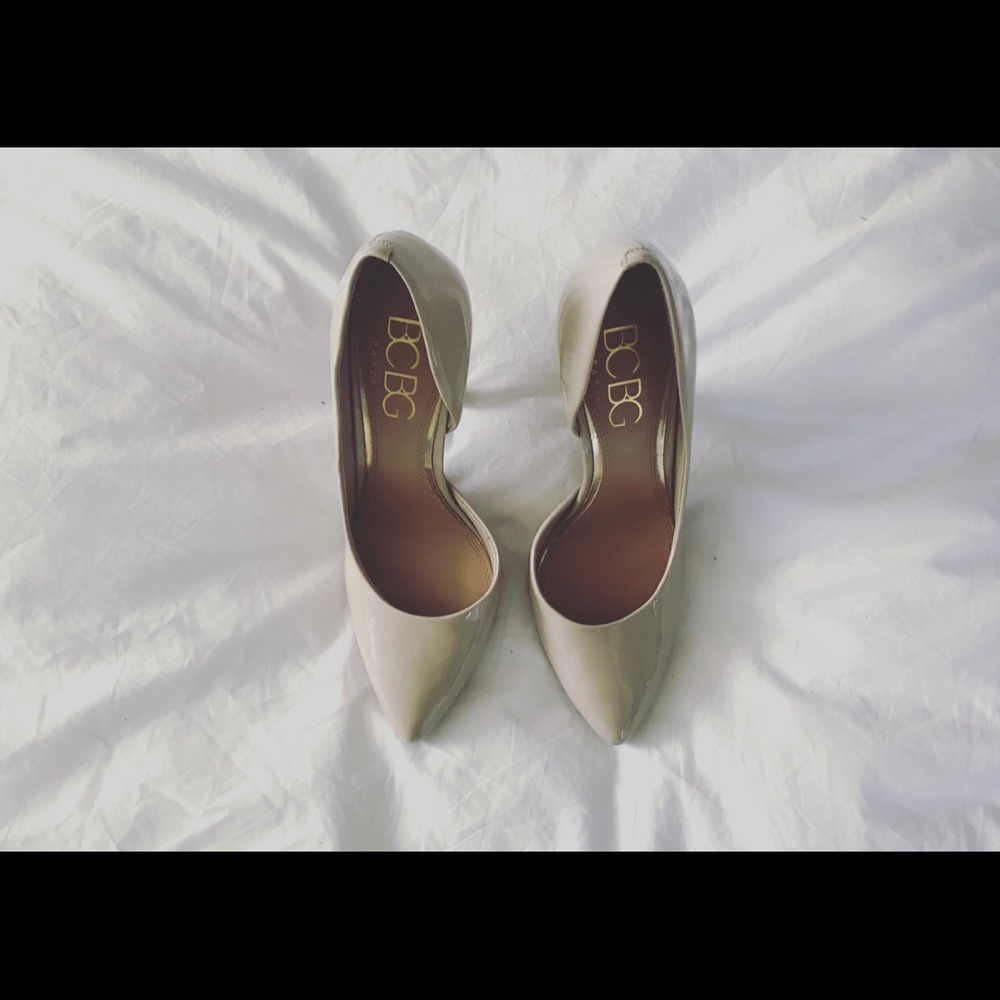 BCBG Paris pointed toe pumps